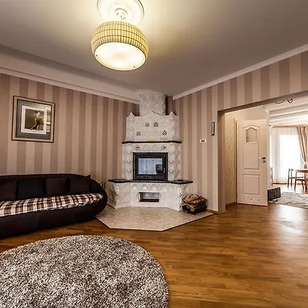 Olga Deluxe Hotel Tatariv