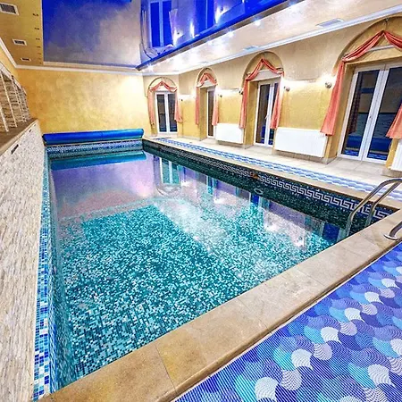 Olga Deluxe Hotel 3*