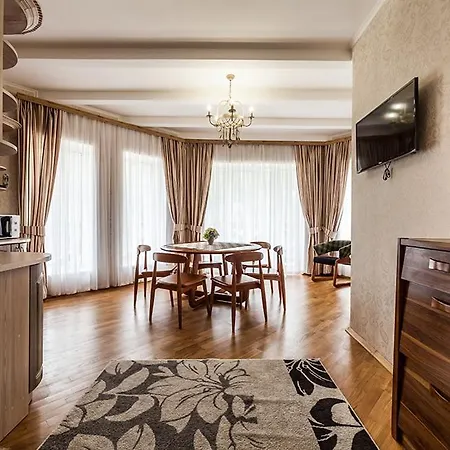 Olga Deluxe Hotel 3*