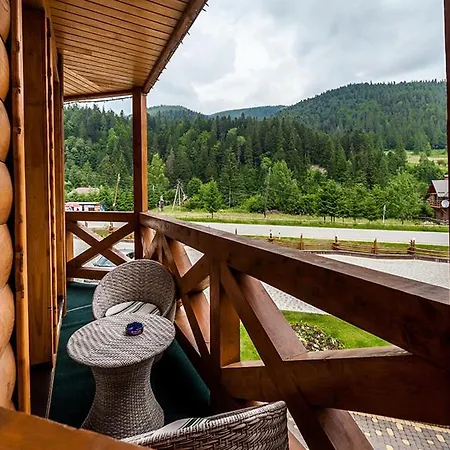 Olga Deluxe 3* Tatariv