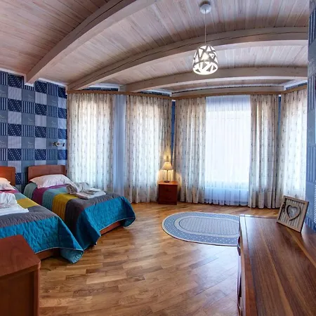 Hotel Olga Deluxe 3*