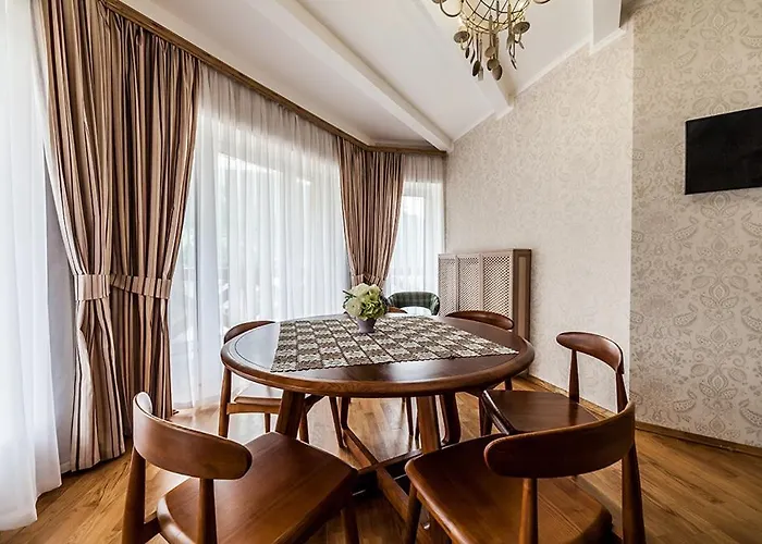 Olga Deluxe Hotel