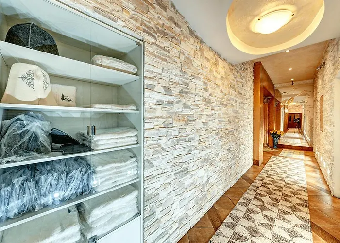 Olga Deluxe Hotel Tatariv